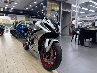 Suzuki GSX-8R