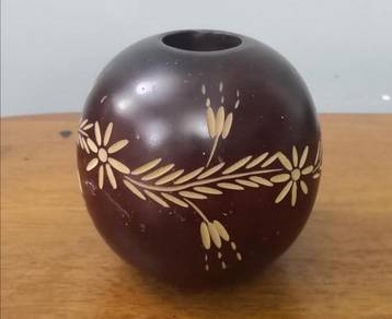 Wooden round candle holder