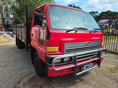2007EnjinHijau Daihatsu V116 17 Kaki 18 Feet 3 Ton