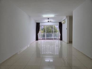 Condominium For Rent in Damansara Foresta