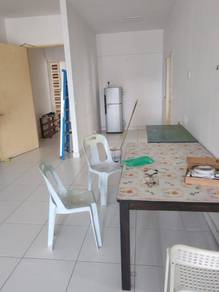 Condominium For Rent in Elit Heights @ Bayan City