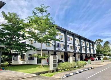Townhouse Condo For Sale in Wassion Avenue