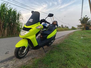 Modenas Elegan