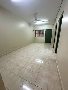 Flat For Rent in Pangsapuri Teratai L8