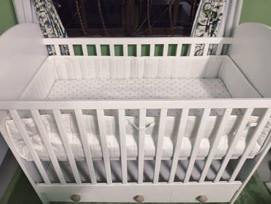 Baby Cot to sell