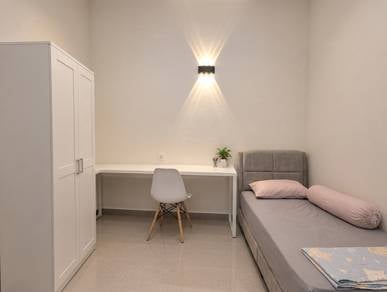 Room in Batu Kawan, PNG