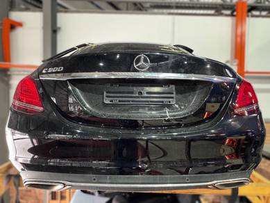 Mercedes Cclass W205 M264 Engine Gearbox Body Part