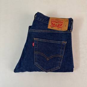 Levi’s 501 sz 32.