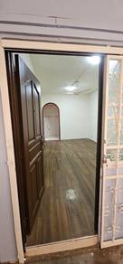 Flat For Sale in Taman Desaria
