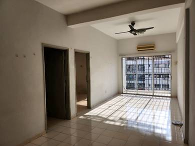 Condominium For Rent in Vista Indah