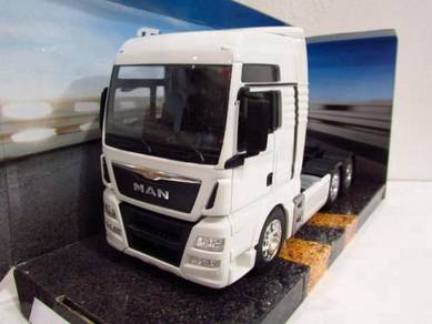 Welly 1-32 MAN TGX KEPALA LORRY Tractor unit White