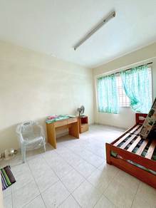 Apartment For Sale in Bayu Puteri 2
