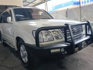 Toyota Cygnus CYGNUS in Georgetown, PNG
