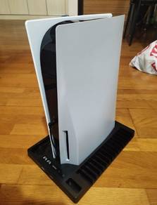 PS5 9.0 firmware with 2 controllers