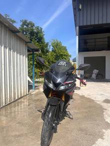 Yamaha R15