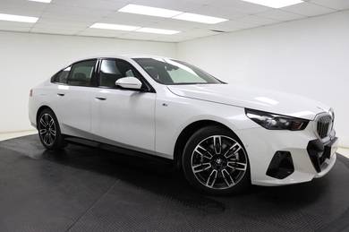 2025 BMW 520i 20I M SPORT