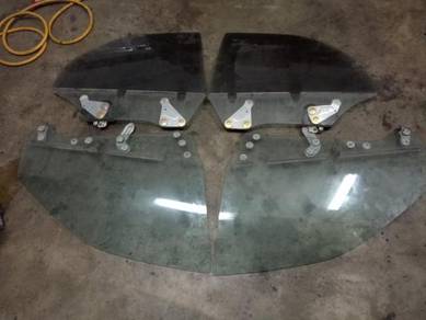 Subaru STI Impreza GDB Windows Clear Glass Cermin
