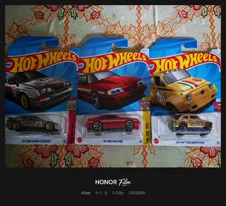 Hotwheels basic car 3