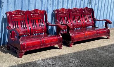 Wooden Sofa Seated 3 + 2 / Kerusi Sofa Kayu