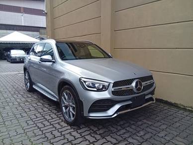 Mercedes Benz GLC300 300 4MATIC AMG LINE in Damansara, KUL