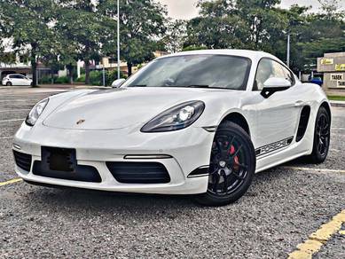 Porsche Cayman 718 in Ampang, SGR