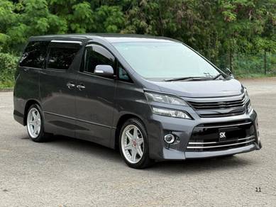 Toyota Vellfire Z in Kota Kinabalu, SBH