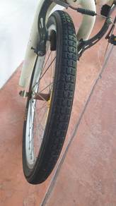 Preloved bicycle for kids/Basikal kanak-kanak