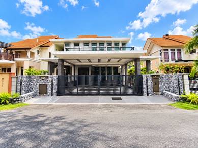 Semi-Detached House For Auction in Saujana Utama,SGR