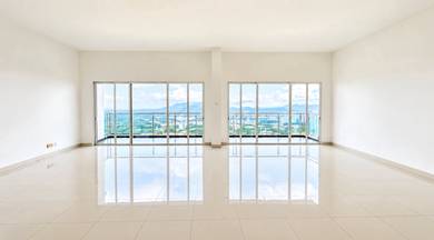 Condominium For Sale in Damansara Foresta