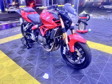Benelli TNT 600S