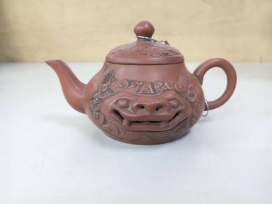 Beast-Mask Pottery Teapot | 兽面纹陶制茶壶