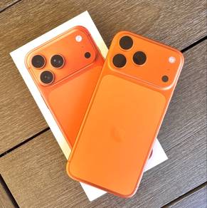 iPhone 17 Pro Max 256GB (Cosmic Orange)
