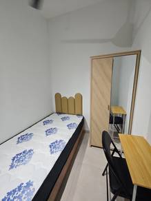 Room in Seri Kembangan, SGR