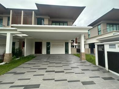 Semi-Detached House For Sale in Rawang,SGR