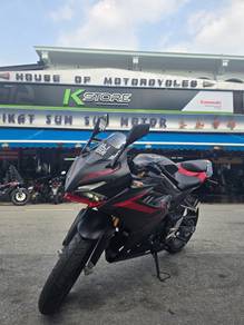 Honda CBR150R