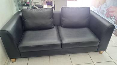2-Seater Black Leather for sell