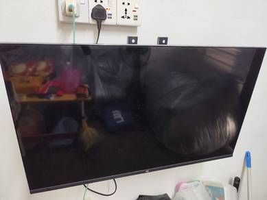 self pick up used Xiaomi android 32" tv