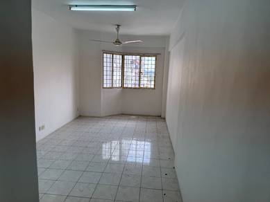 Apartment For Sale in Pangsapuri Vista Serdang