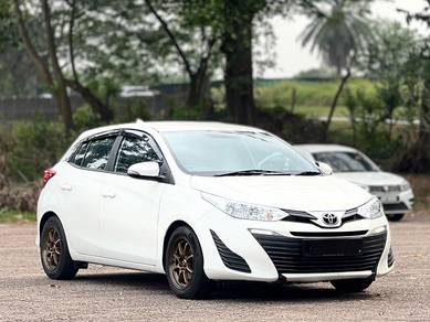 2019 Toyota Yaris J