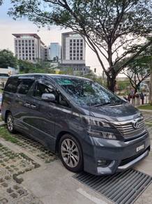 Toyota Vellfire Z in Petaling Jaya, SGR