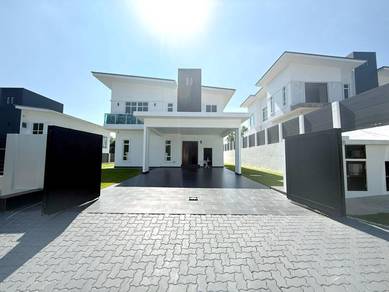 Bungalow House For Sale in Bangi,SGR