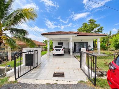 Bungalow House For Sale in Seri Kembangan,SGR