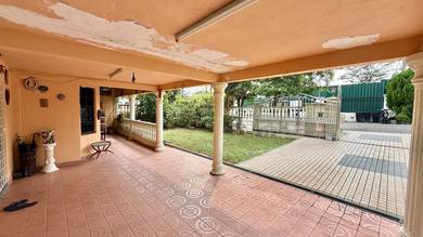 Semi-Detached House For Sale in Petaling Jaya,SGR