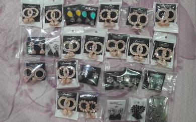 Budget earrings (5 pcs/combo)