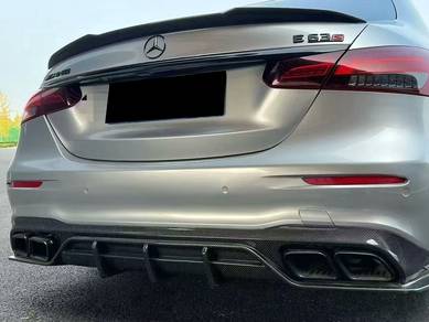 Mercedes W213 FD Diffuser Carbon With Exhaust Tips
