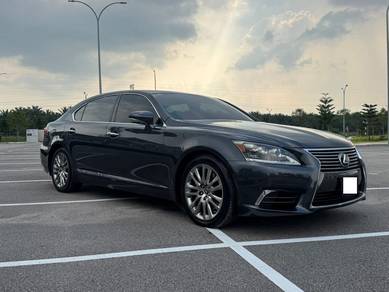 Lexus LS 460 L 4 SEATER in Kluang, JHR