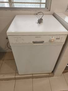 Dishwasher 