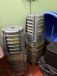 25 Stackable Plastic Stools 