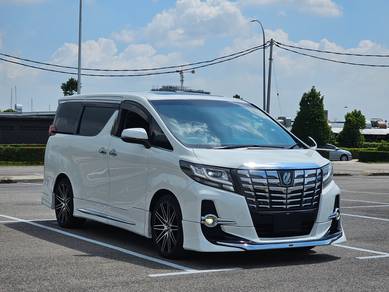 Toyota Alphard  in Johor Bahru, JHR