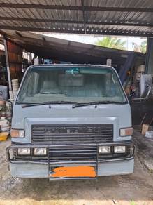 FOR SALE – 1 Ton Daihatsu Wooden Cargo
